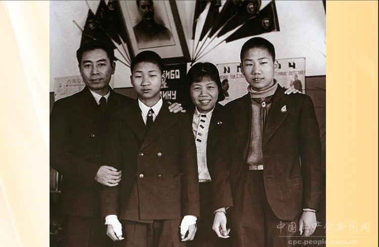 ܶfHͯԺëӢһëࣨrӰ